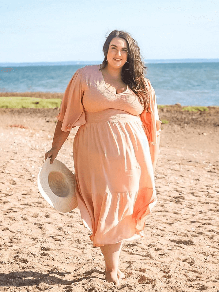 Plus Size Maternity Clothes: Stores & Brands Recommended by Readers